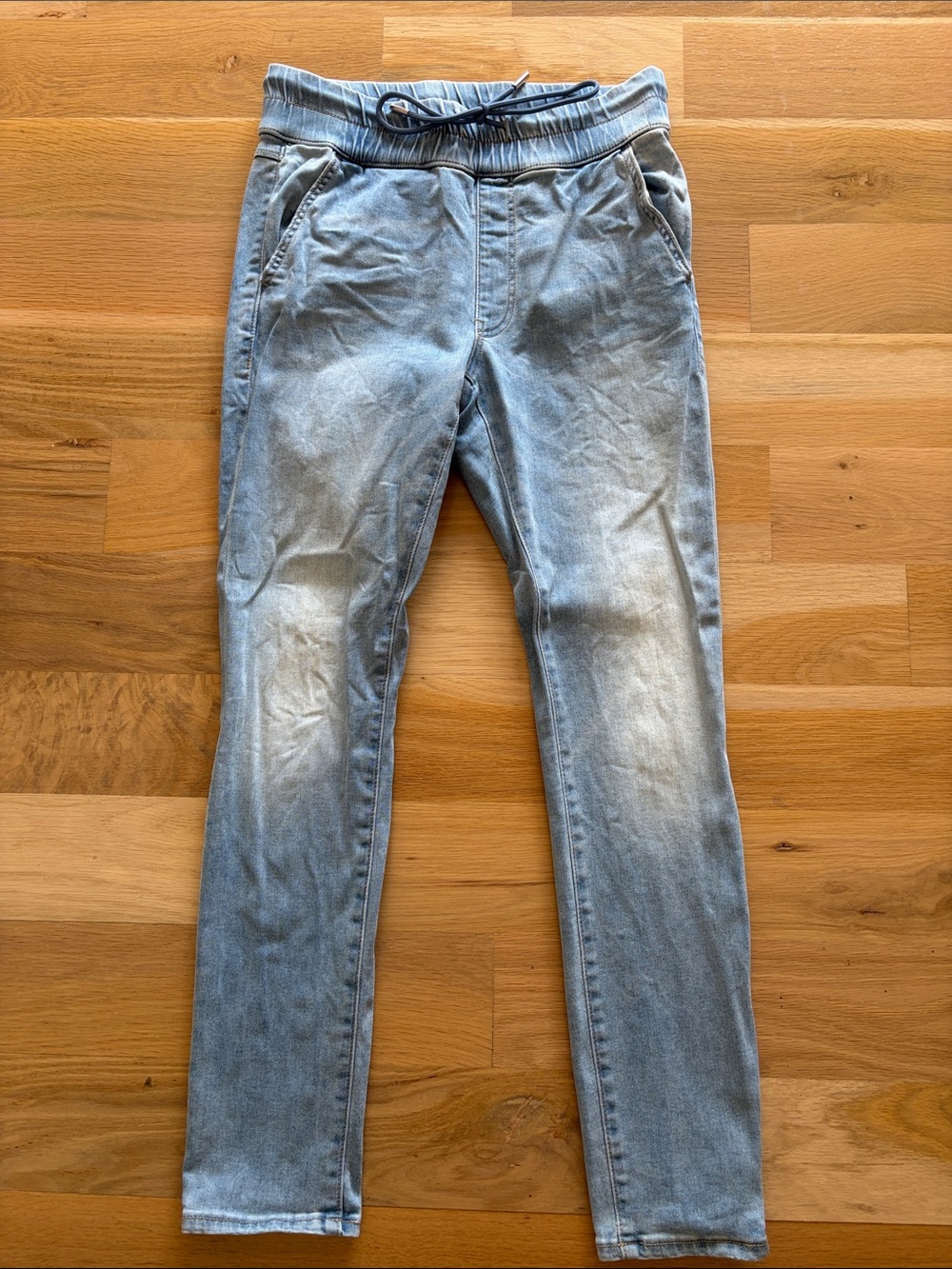 Juicy Couture stretch tie waist skinny jeans size 26 like new!